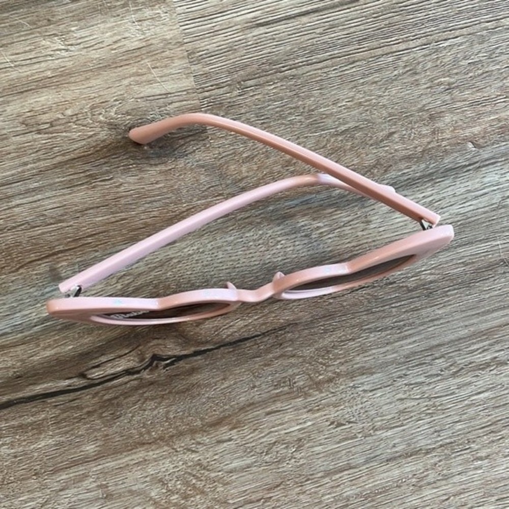 Handmade Pink Heart Shaped Babe Sunglasses - Picture 7 of 7